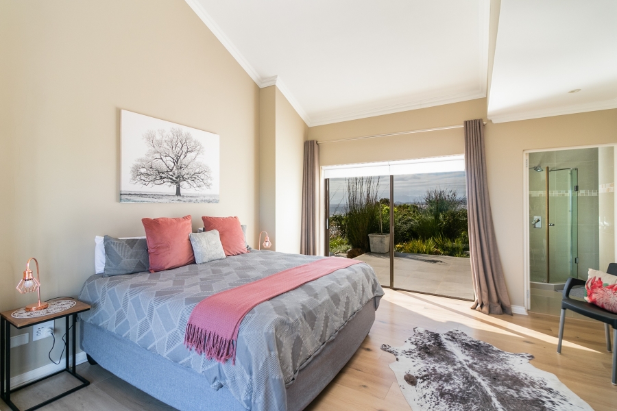 3 Bedroom Property for Sale in Pezula Golf Estate Western Cape